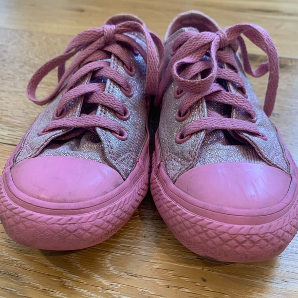 Pink converse - Picture 3 of 6